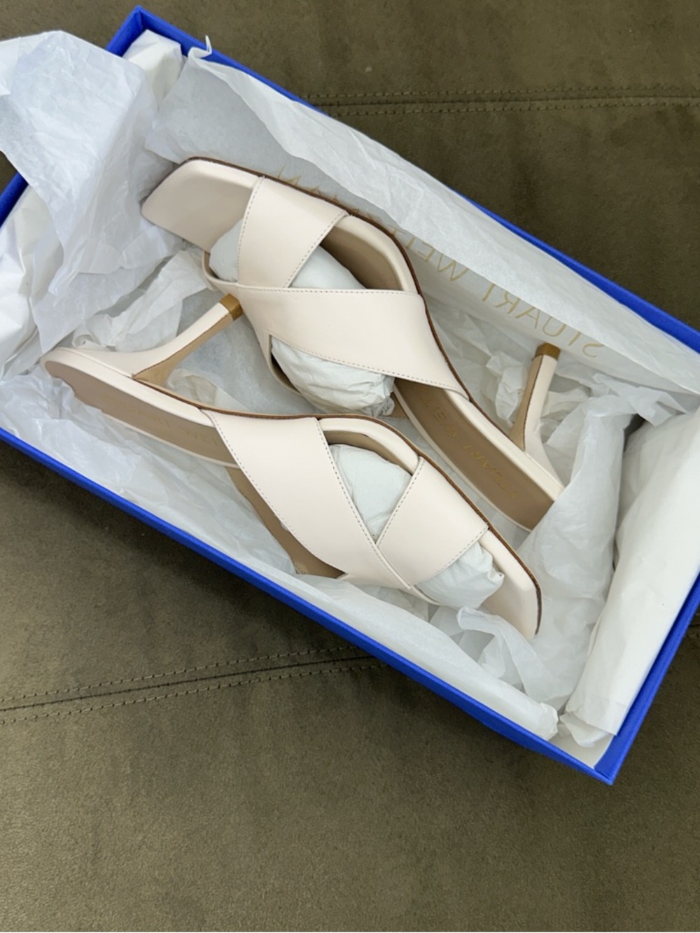 NIB Stuart Weitzman “Carmen 75” Lacquered Slides 8B Free Shipping 📦 - Picture 3 of 8